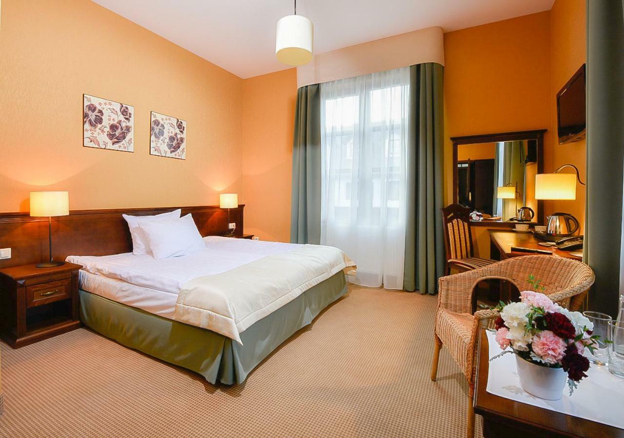 Hotel Nowodwory Ciechanowiec Luaran gambar