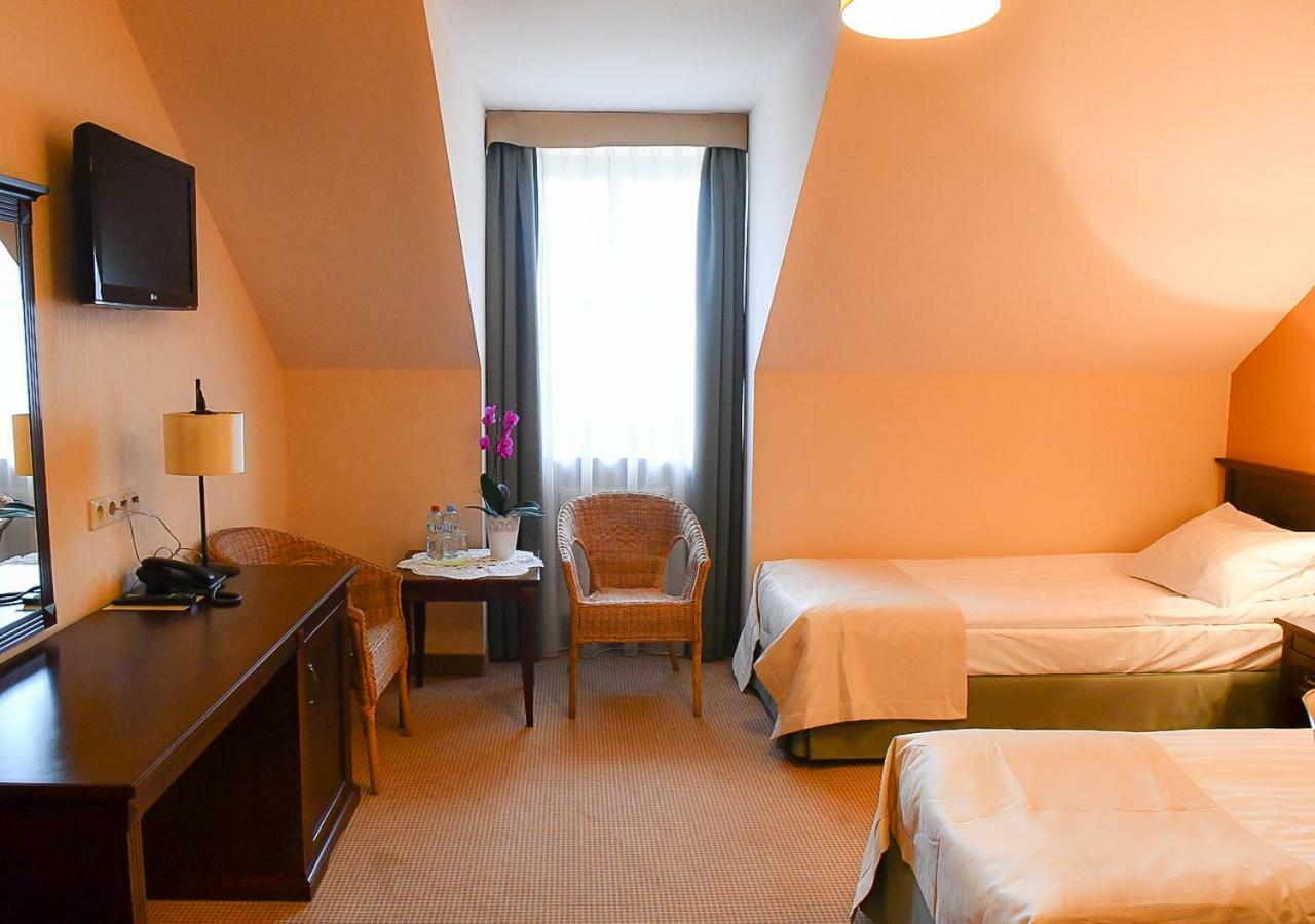 Hotel Nowodwory Ciechanowiec Luaran gambar