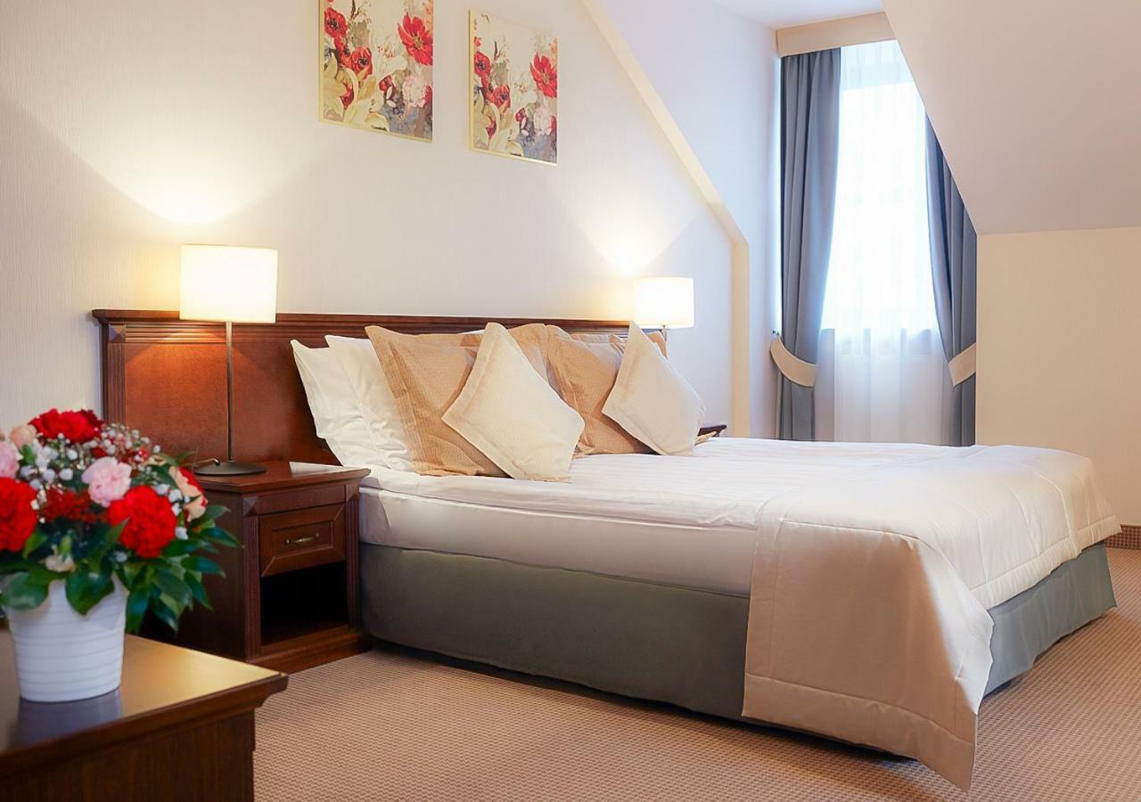 Hotel Nowodwory Ciechanowiec Luaran gambar