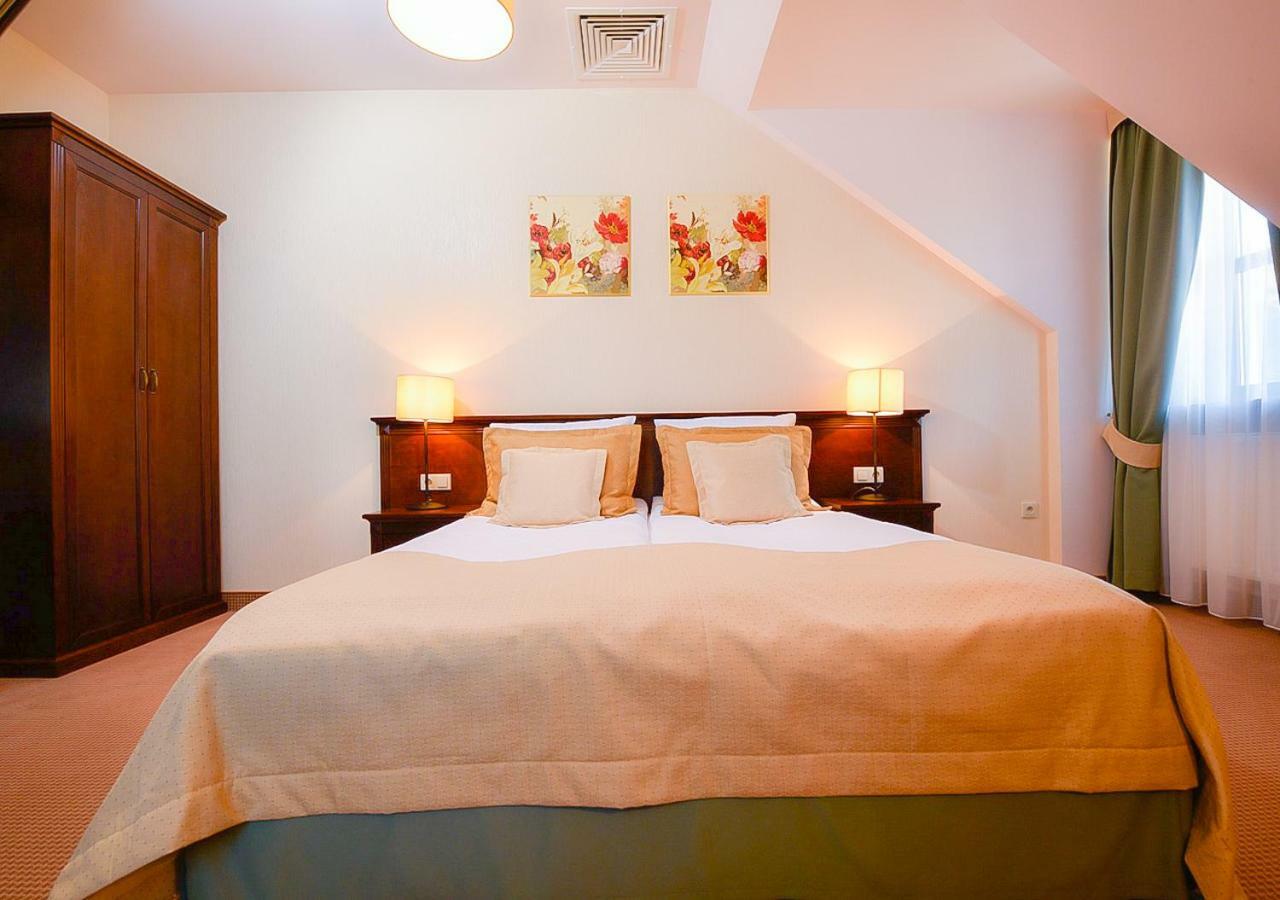 Hotel Nowodwory Ciechanowiec Luaran gambar